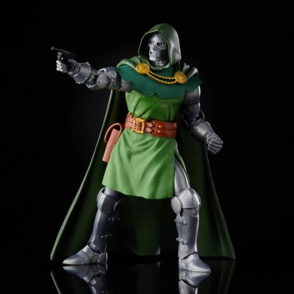 Retro Fantastic Four Marvel Legends Doctor Doom - Image 4